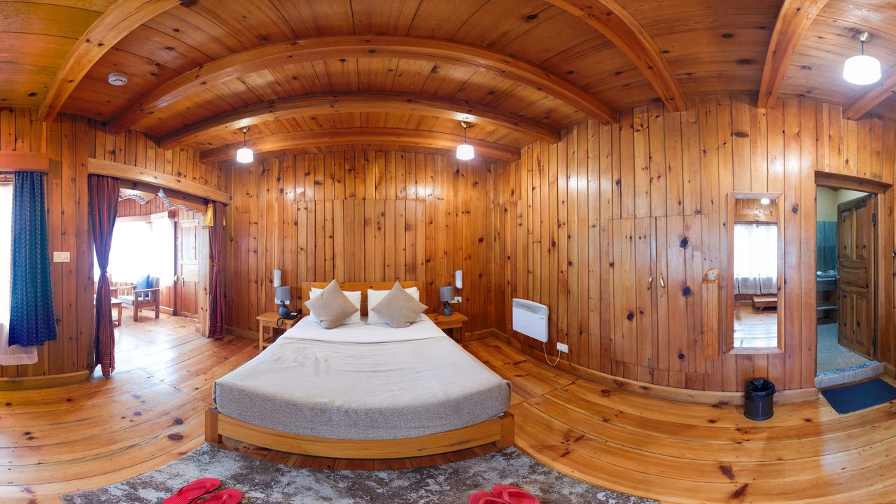 360-degree preview of the Deluxe Cottage